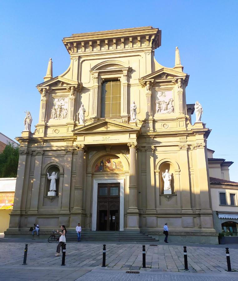 L'ibiscus E Il Mare